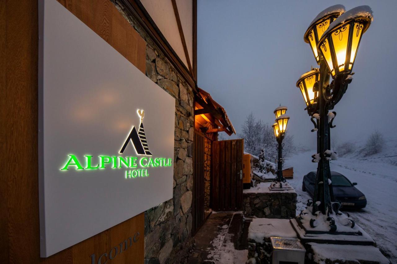 Alpine Castle Hotel Dilisan Kültér fotó